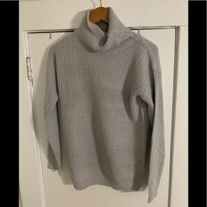 Nasty Gal Grey‎ TurtleNeck Size Small